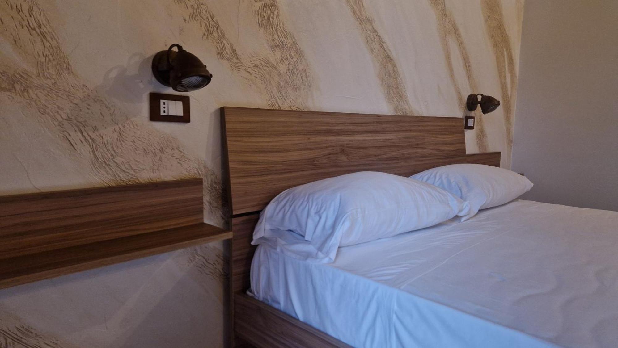 La Ciminiera Rooms คาตาเนีย ภายนอก รูปภาพ