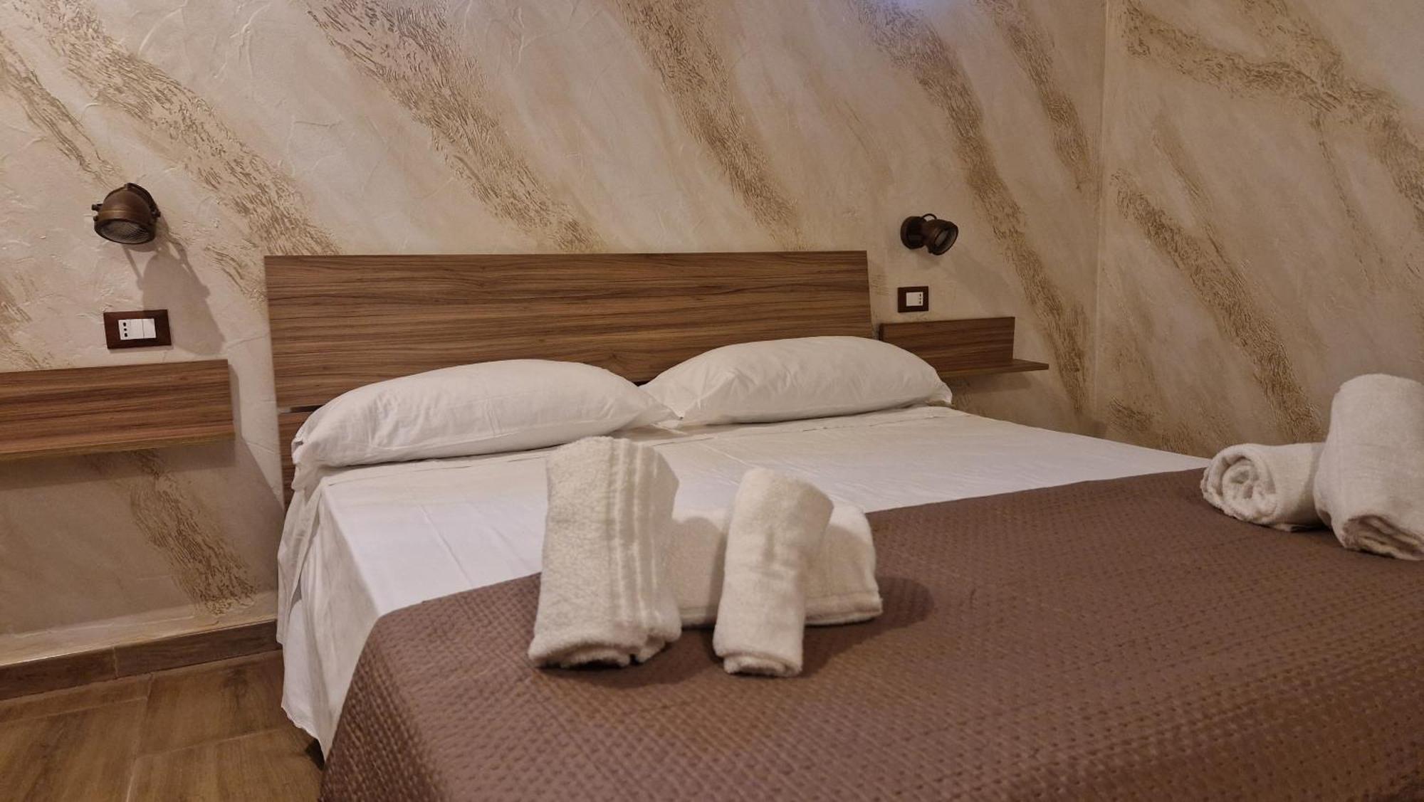 La Ciminiera Rooms คาตาเนีย ภายนอก รูปภาพ